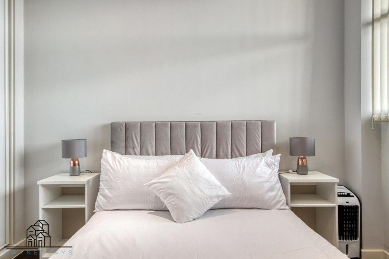 런던 Cosy 1-Bed By Heathrow Airport 아파트 외부 사진